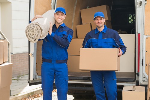 Packing and loading support for a house move